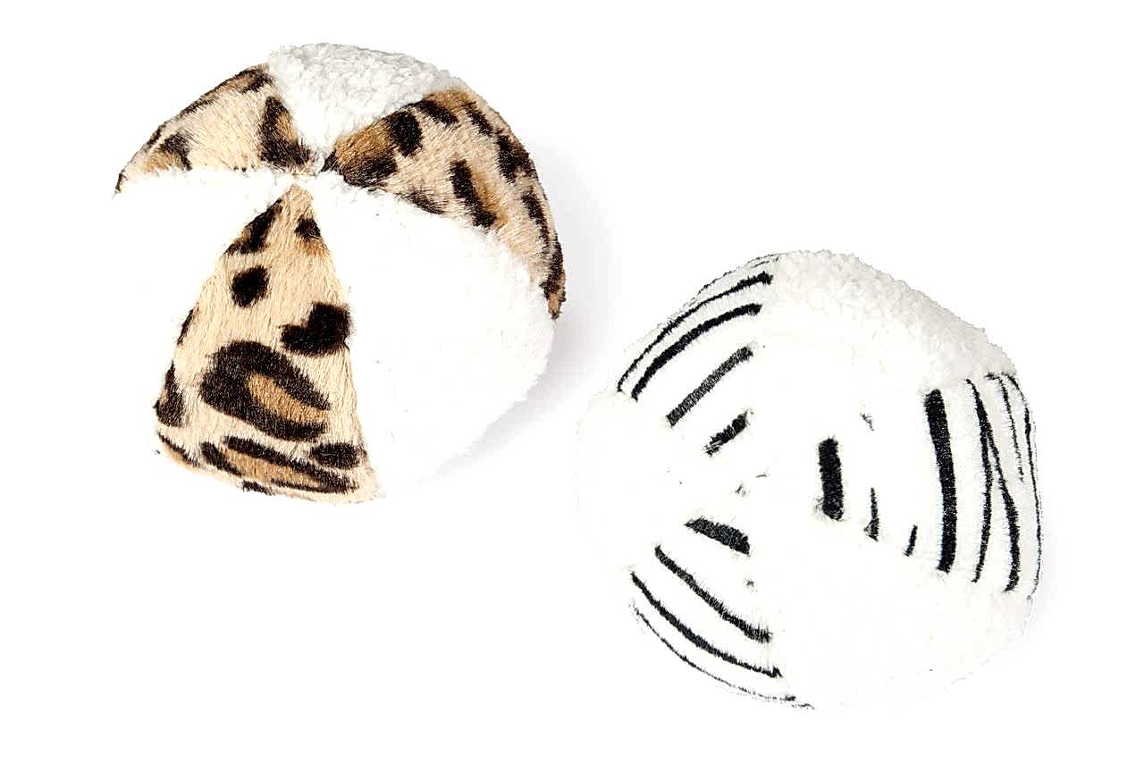 Karlie Peluş Desenli Top 11 Cm Beyaz-krengi