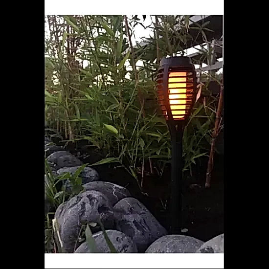 Solar Alev Efektli Bahçe Lambası
