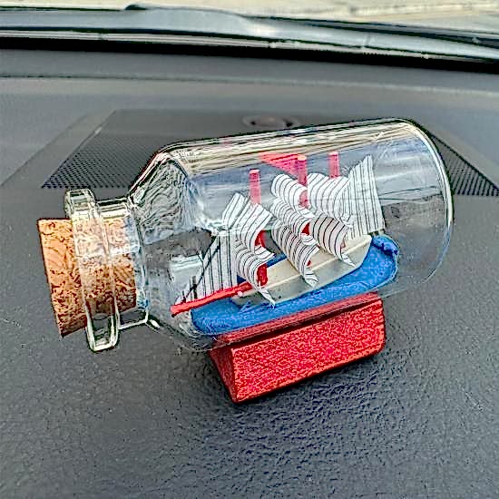 Orta Boy Şişe İçerisinde Gemi Maketi