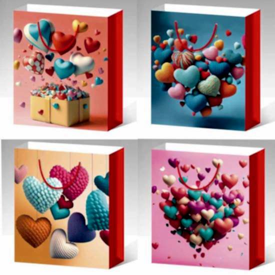 Küçük Boy Kalp Desenli Karton Çanta